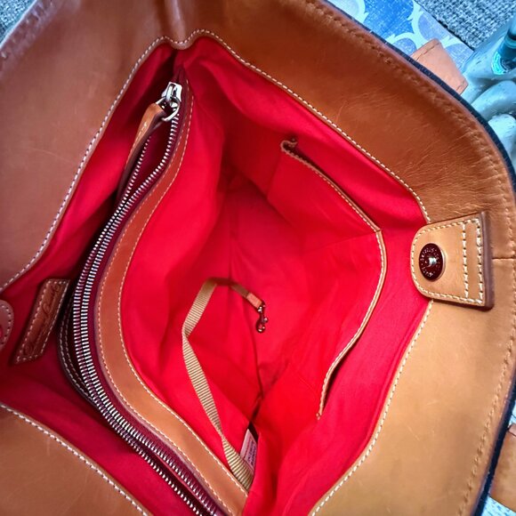 Dooney & Bourke Pebble Grain Tote – Black Leather with Red Lining | Excellent Co - Picture 2 of 16